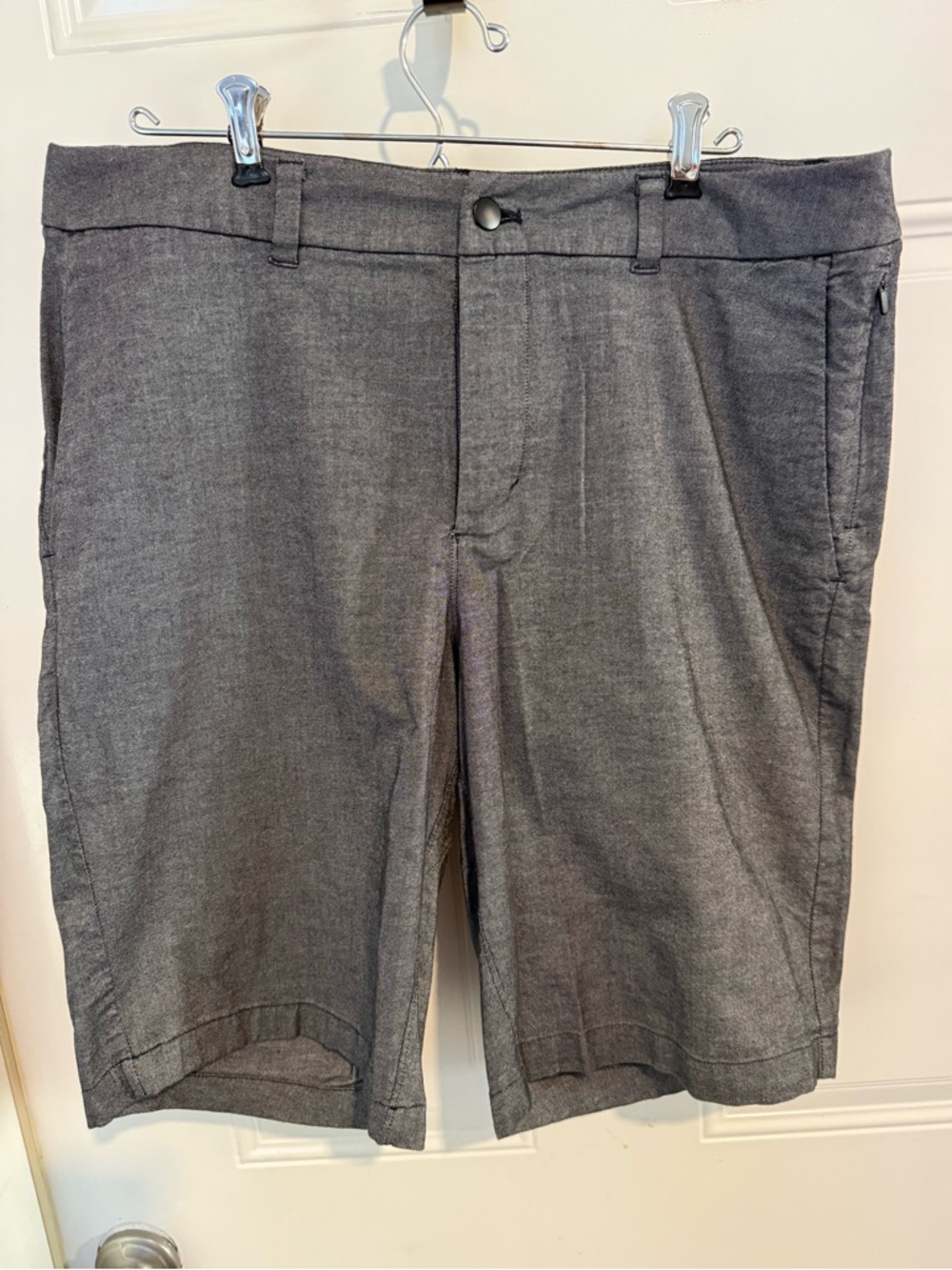 Lululemon dress shorts size 34